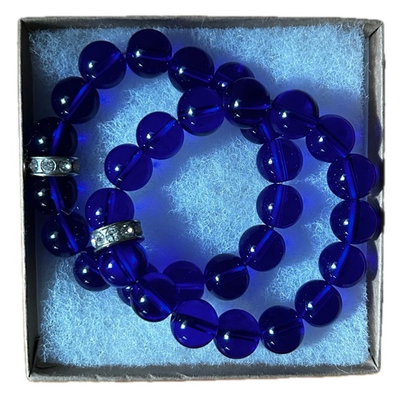 Glass bead bracelet in cobalt blue with rhinestone accent set (Ann Taylor) - Picture 2 of 3